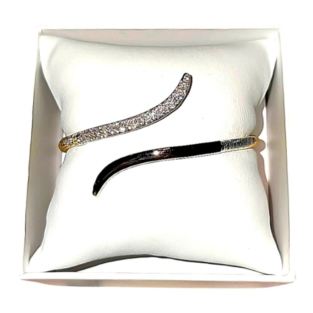 Gold cuff type bracelet NWT